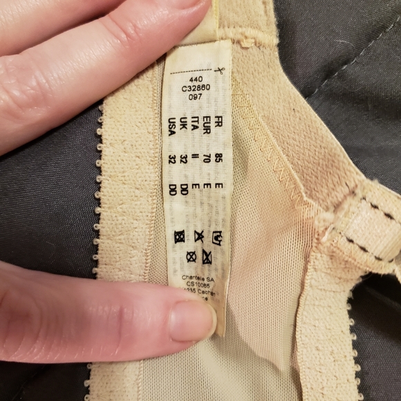 Chantelle Rive Gauche Full Coverage Lined Bra 32DD Nude - Picture 3 of 3